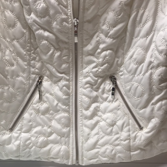 Christopher & Banks Ivory Quilted Zipper Vest P/S - Picture 9 of 12